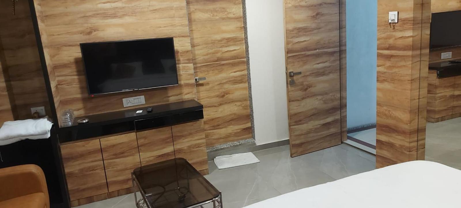 Glitz Hotels Sai Guest House - Nr Inorbit Mall Vashi Navi Mumbai Dış mekan fotoğraf