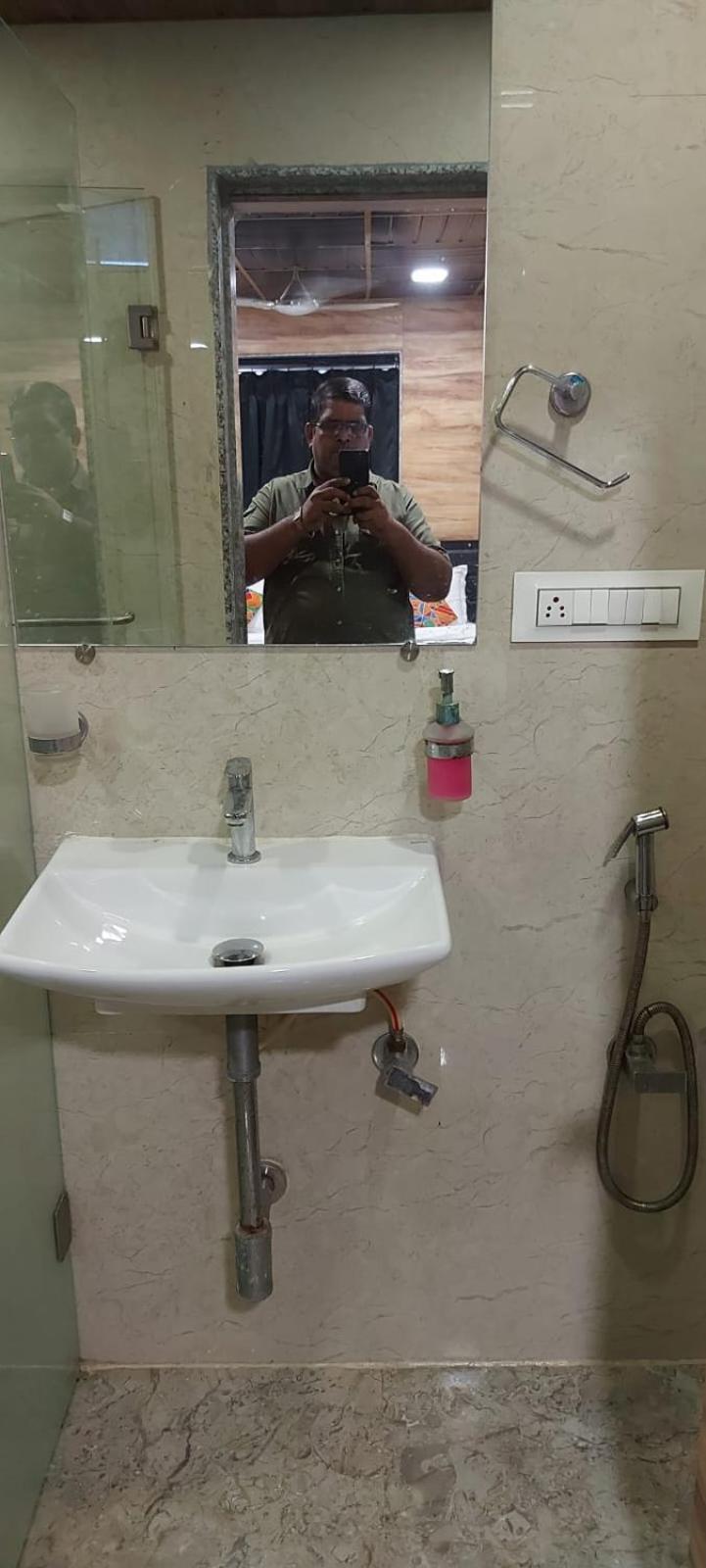 Glitz Hotels Sai Guest House - Nr Inorbit Mall Vashi Navi Mumbai Dış mekan fotoğraf