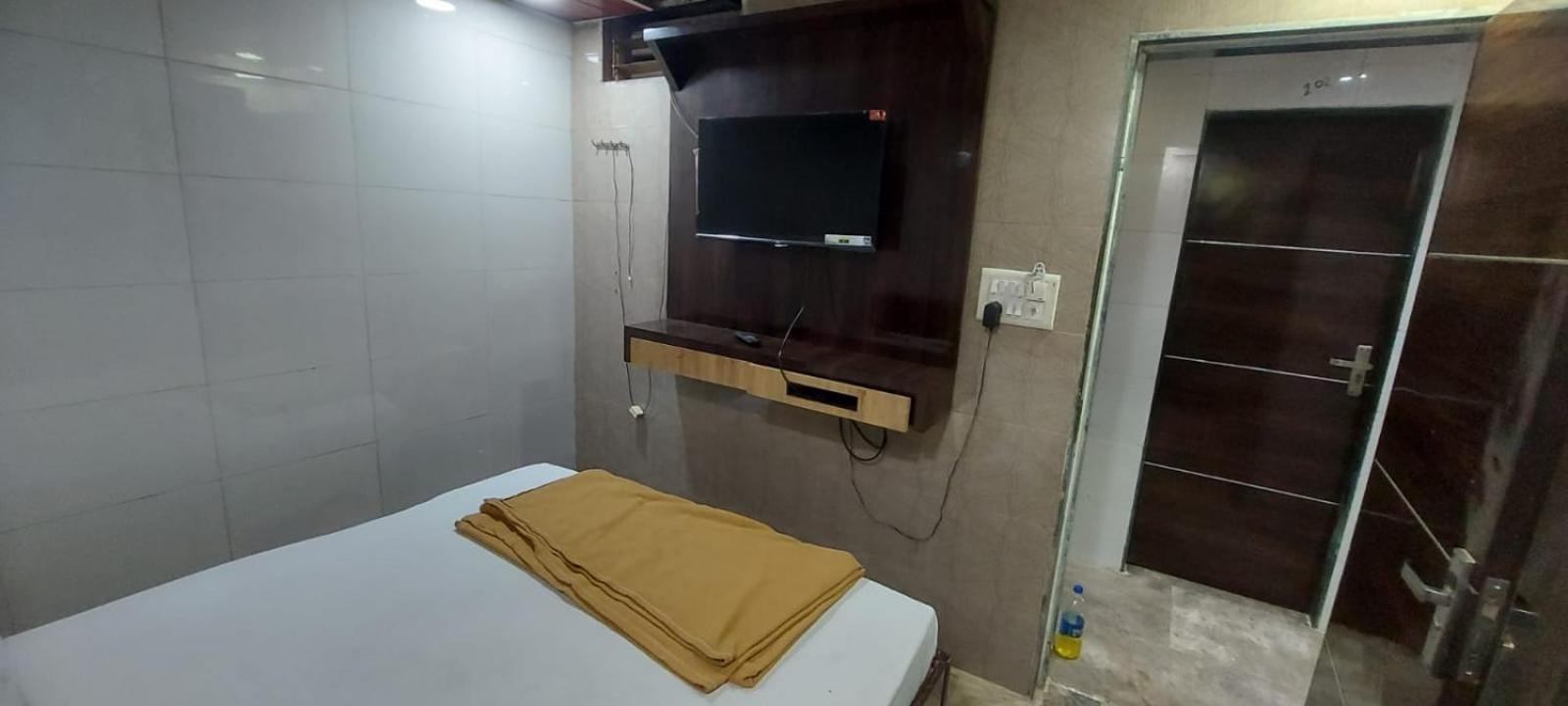 Glitz Hotels Sai Guest House - Nr Inorbit Mall Vashi Navi Mumbai Dış mekan fotoğraf